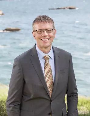 Mark Berg, Victoria, Real Estate Agent